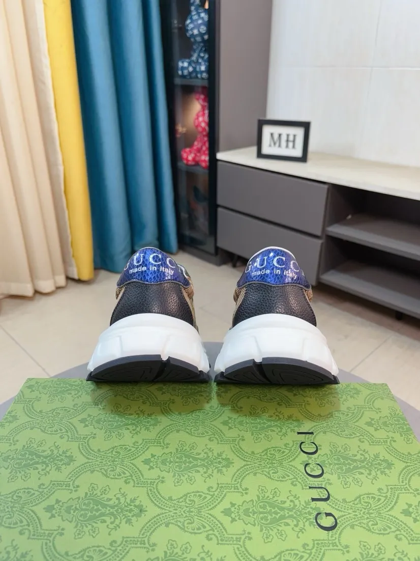 Men's shoes 💰440🌹🌹GUCCI [Gucci] New high-end brand of men's shoes, the latest fashionable casual men's shoes, trendy and versatile style, relaxed and sporty style, uppers imported from Italy, first-layer cowhide, genuine leather lining and ultra-fine workmanship. Original personalized fashionable rubber wear-resistant outsole, light and comfortable on the foot, size 38-44
